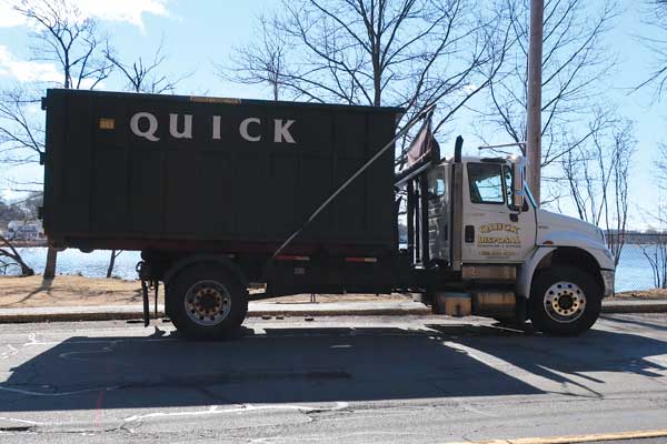 Get your business or office space ready for 2021! Quick Disposal offers Commercial Junk Removal services to a variety of businesses, properties and schools throughout the North Shore of Massachusetts