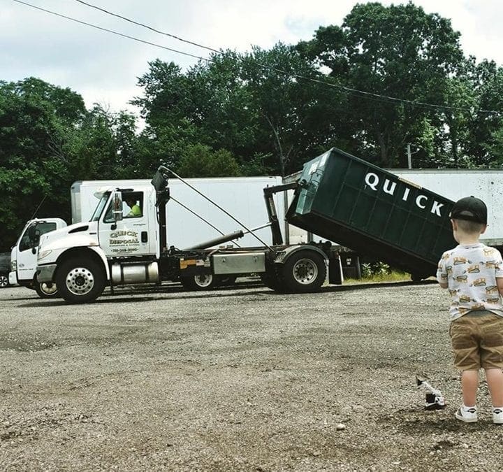 Austin making sure we stay on task⠀ ⠀ .⠀ ⠀ .⠀ ⠀ .⠀ #dumpsterrental #quickdisposal #rolloffdumpster #kidsandtrucks #internationaltrucks